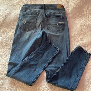 Light Wash American Eagle Skinny Jeggings